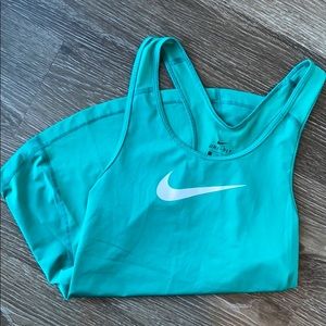 Nike workout tank top